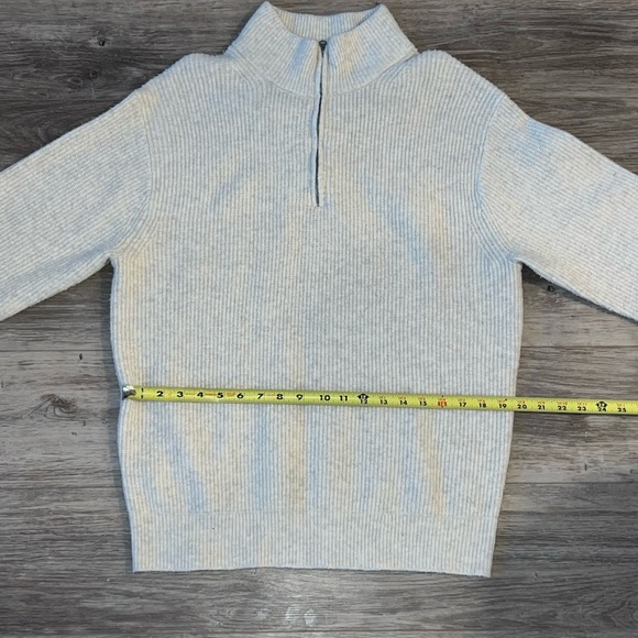 Men's Beige Half-Zip Sweater - Picture 5 of 8